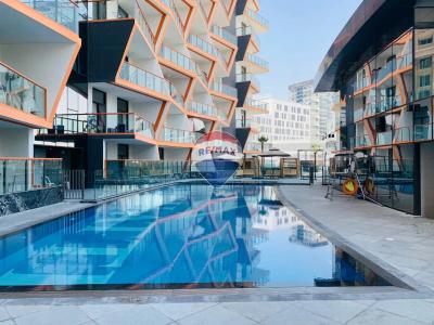 SPACIOUS | 3BHK | 3 BALCONIES | Maid Room | SALES