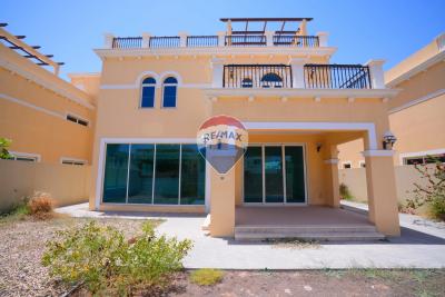 Single-Row Legacy Nova Contemporary Villa | Jumeirah Park | Vacant